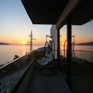 Appart hôtel Sunny Hill, Radhimë